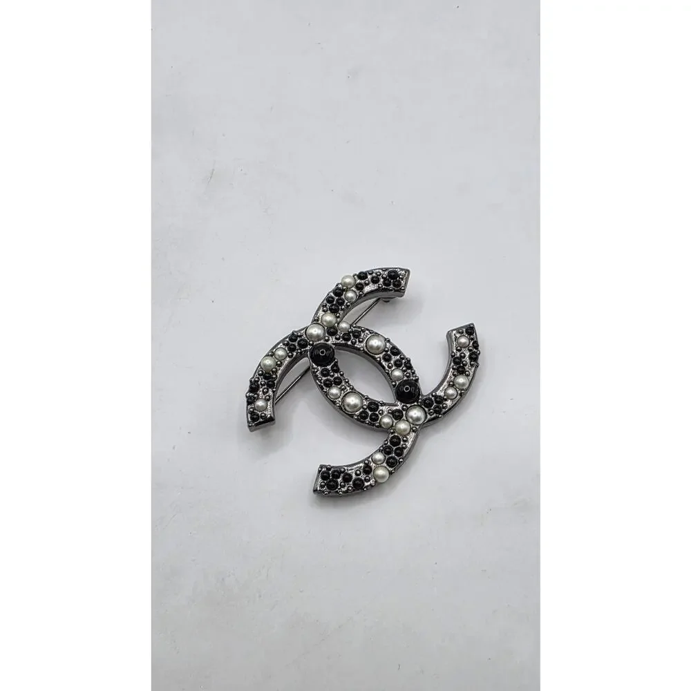 Chanel Silver-tone Faux Pearl Resin Interlocking CC Pin Brooch